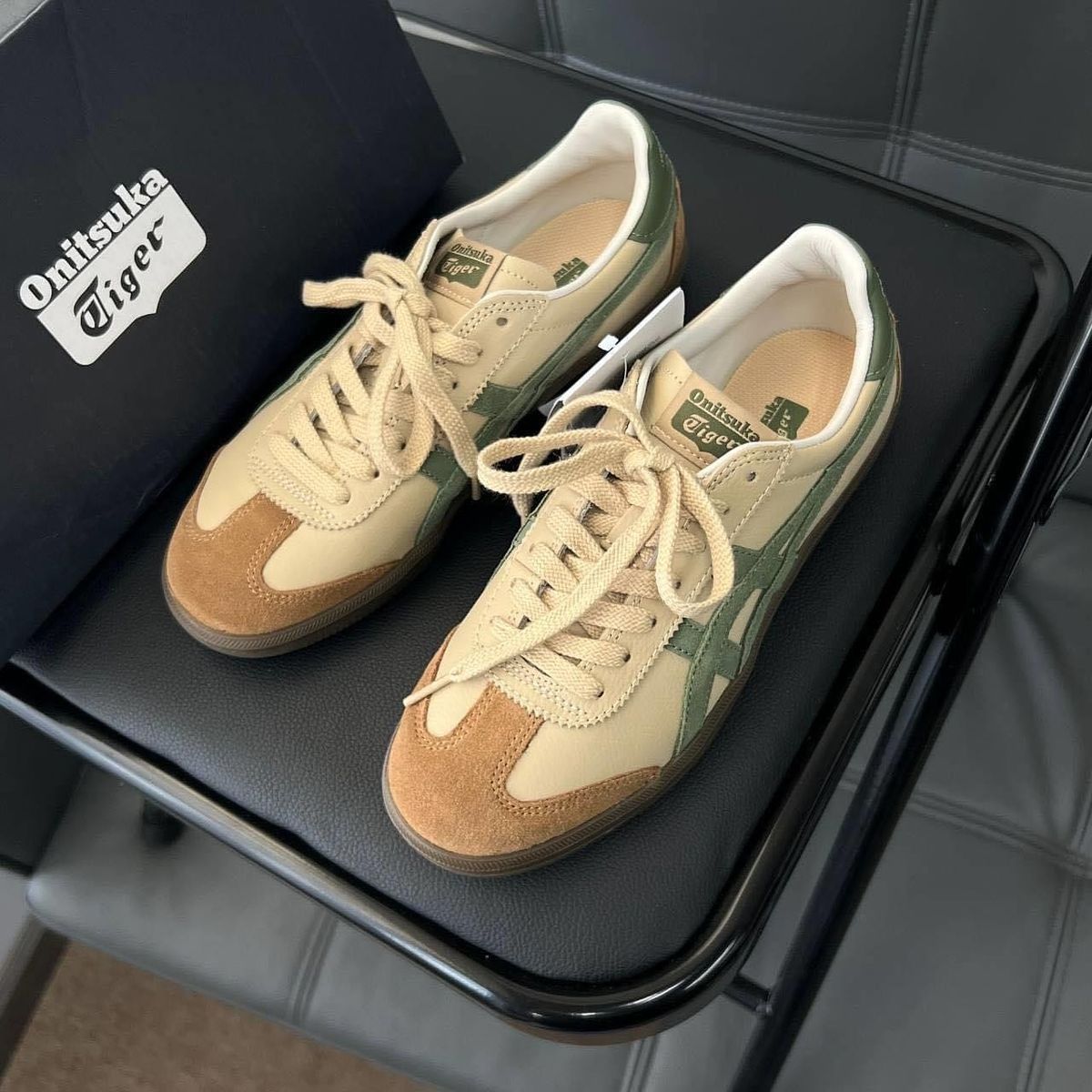TGR Onits Tokuten - Beige Green