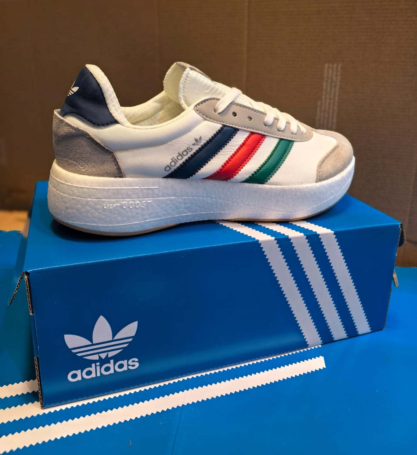 A City RNR - White / Tricolor Line