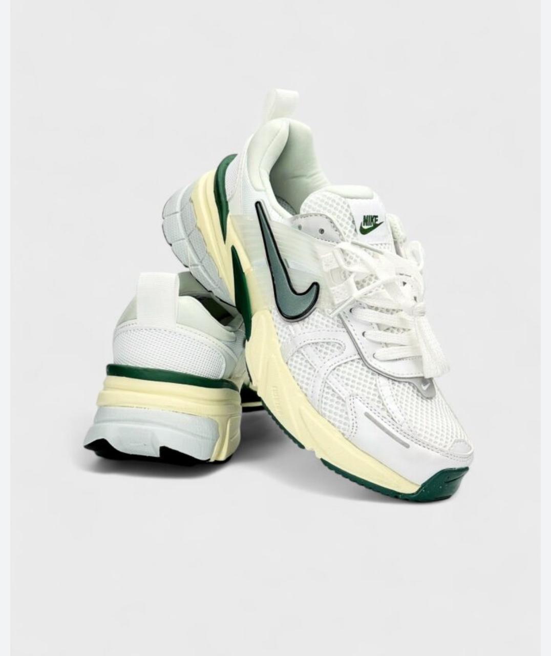 N V2k Run - Summit White Green