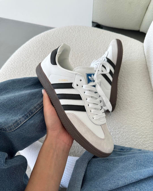 AD Samba - Black / White