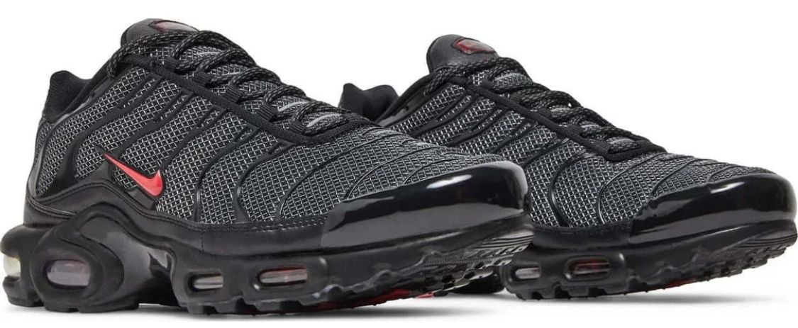 N Tn - metallic black / red