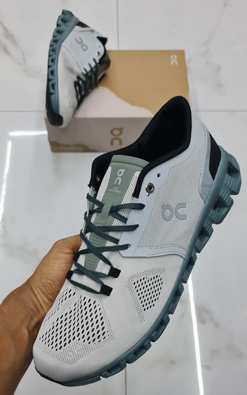 OC Cloud X 3 sneaker in the 'Glacier/Grey Olive'