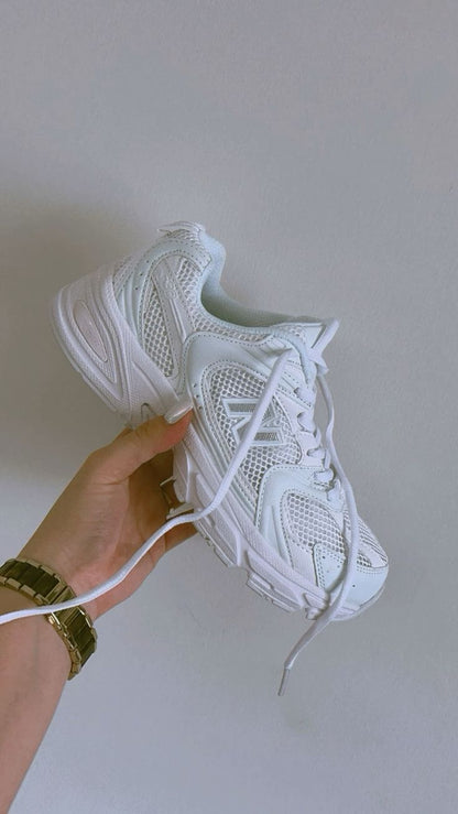 NB 530 - Triple White