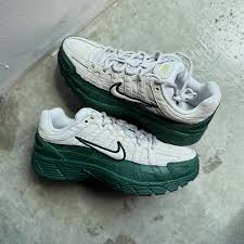 N P6000 - Grey Green